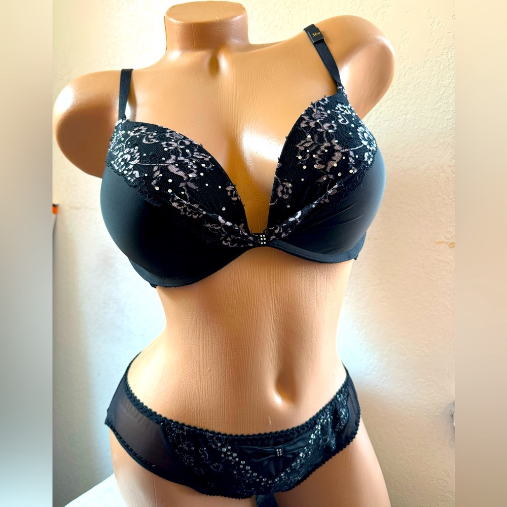 New Victoria’s Secret bra & panty